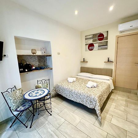 Casa Barbara 15-17 Apartment Catania Bagian luar foto